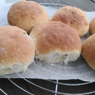 HB生地で簡単☆鬼胡桃のちぎりパン